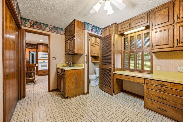 515 New Highland Road, Springtown, TX 76082