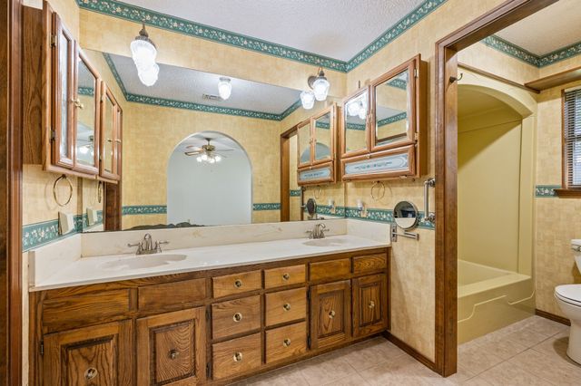 515 New Highland Road, Springtown, TX 76082