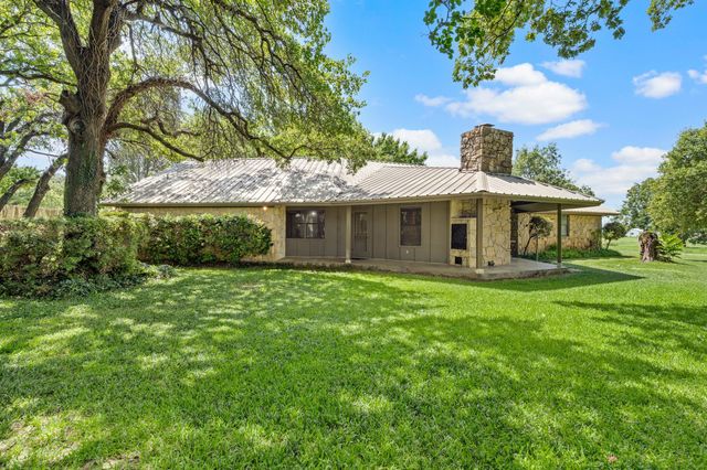 515 New Highland Road, Springtown, TX 76082
