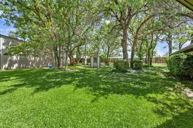 515 New Highland Road, Springtown, TX 76082