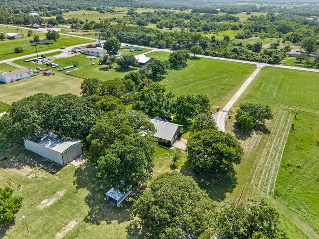515 New Highland Road, Springtown, TX 76082