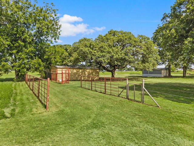 515 New Highland Road, Springtown, TX 76082