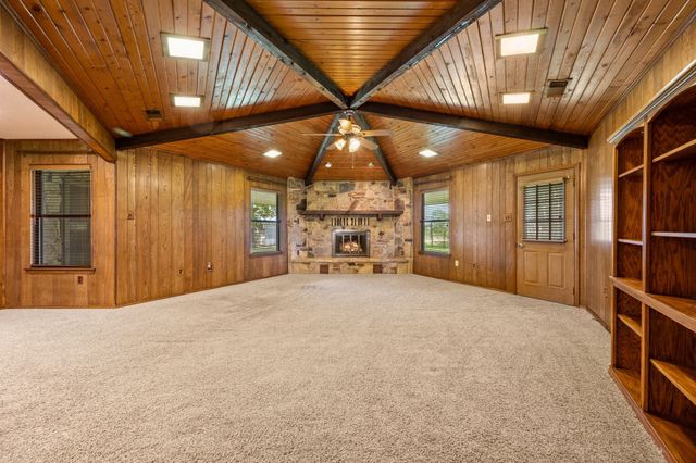 515 New Highland Road, Springtown, TX 76082