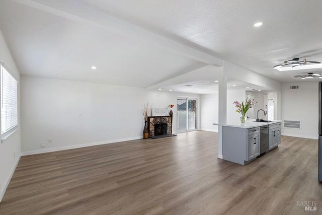 207 Wilshire Ave, Vallejo, CA 94591