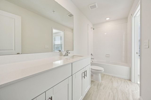 590 Salisbury Circle, Fort Pierce, FL 34982