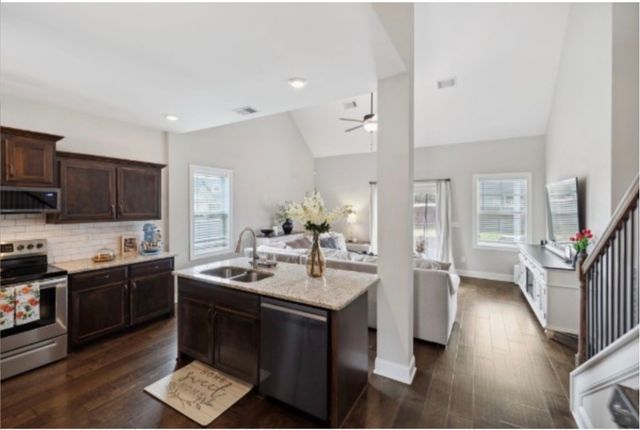 411 Bountiful Dr, Smyrna, TN 37167