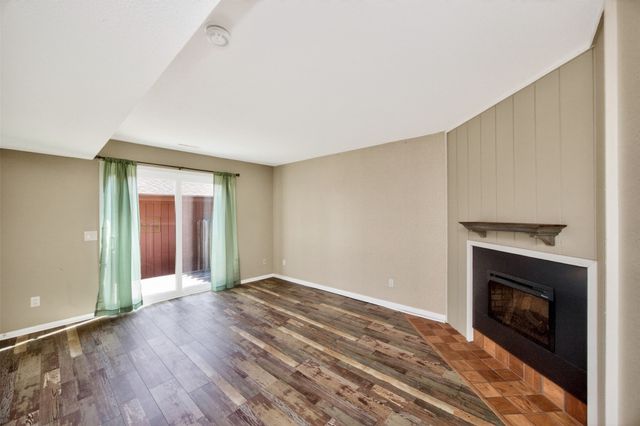 4589 Lockner Drive, Urbandale, IA 50322