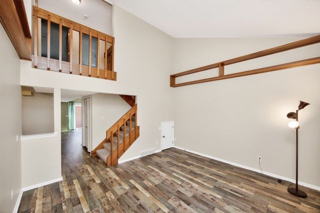 4589 Lockner Drive, Urbandale, IA 50322