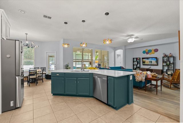 2445 PICKFORD CIRCLE, Apopka, FL 32703