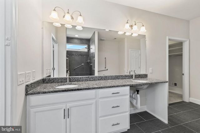 39 BATTERY POINT DR, Fredericksburg, VA 22406