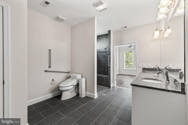 39 BATTERY POINT DR, Fredericksburg, VA 22406