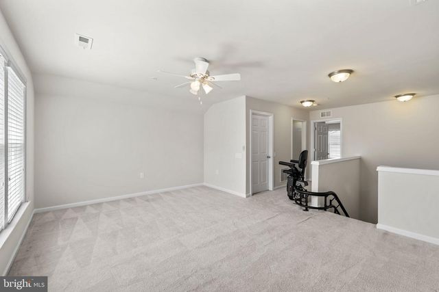 39 BATTERY POINT DR, Fredericksburg, VA 22406