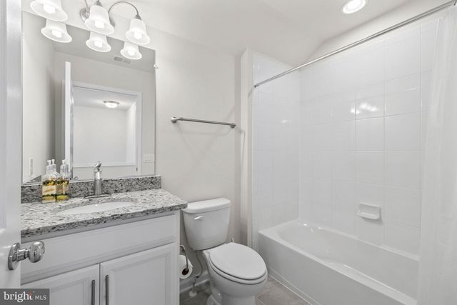 39 BATTERY POINT DR, Fredericksburg, VA 22406