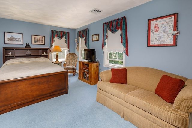 26 Cushing Lane, Lunenburg, MA 01462