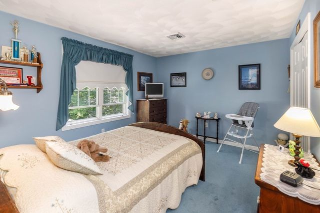 26 Cushing Lane, Lunenburg, MA 01462