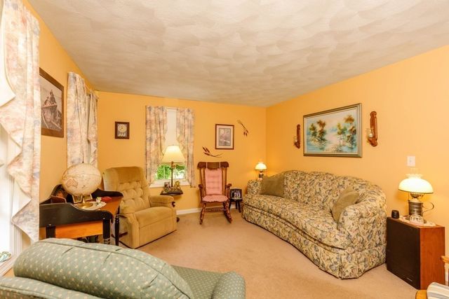 26 Cushing Lane, Lunenburg, MA 01462