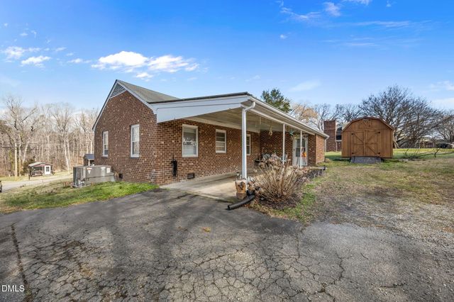 1947 Lower Hopedale Road, Burlington, NC 27217