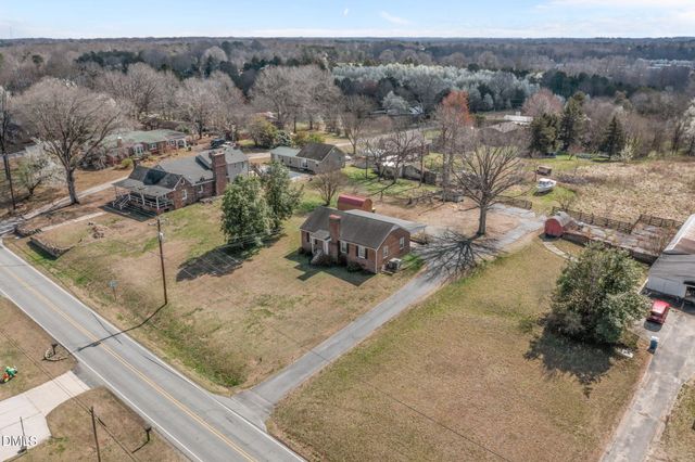 1947 Lower Hopedale Road, Burlington, NC 27217