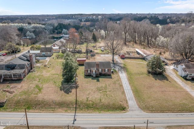 1947 Lower Hopedale Road, Burlington, NC 27217