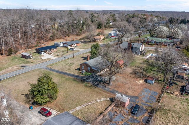 1947 Lower Hopedale Road, Burlington, NC 27217