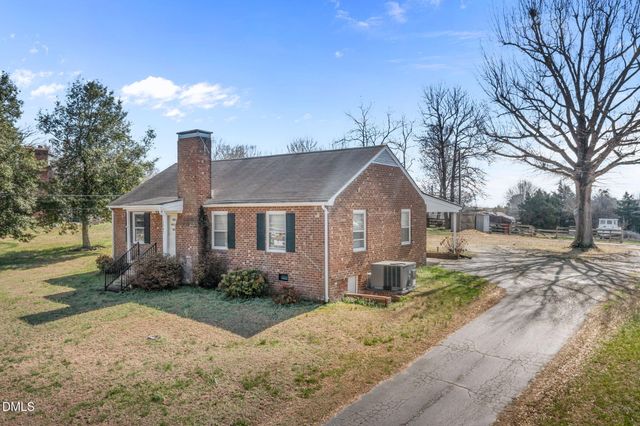 1947 Lower Hopedale Road, Burlington, NC 27217