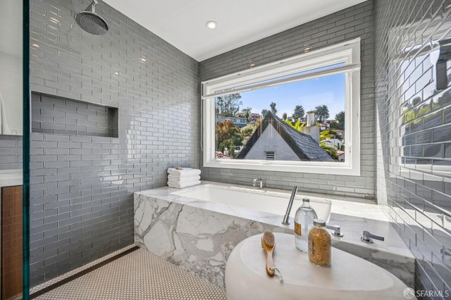 292 Juanita Way, San Francisco, CA 94127