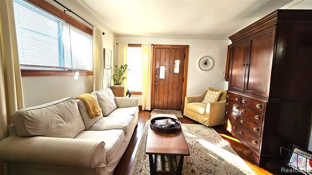 9550 Portage Lake Avenue, Pinckney, MI 48169