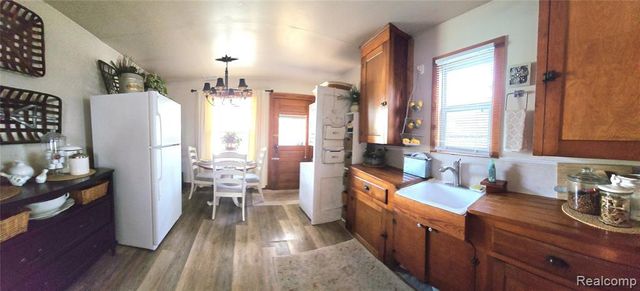 9550 Portage Lake Avenue, Pinckney, MI 48169