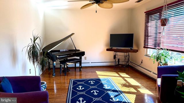 333 ADAMS AVE, Langhorne, PA 19047