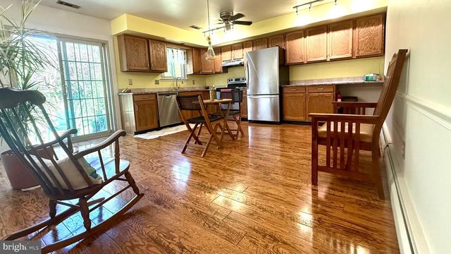 333 ADAMS AVE, Langhorne, PA 19047