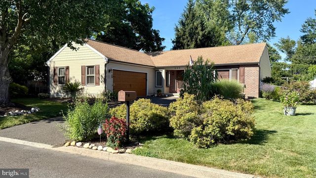 333 ADAMS AVE, Langhorne, PA 19047