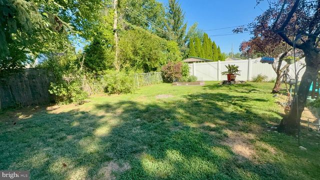333 ADAMS AVE, Langhorne, PA 19047