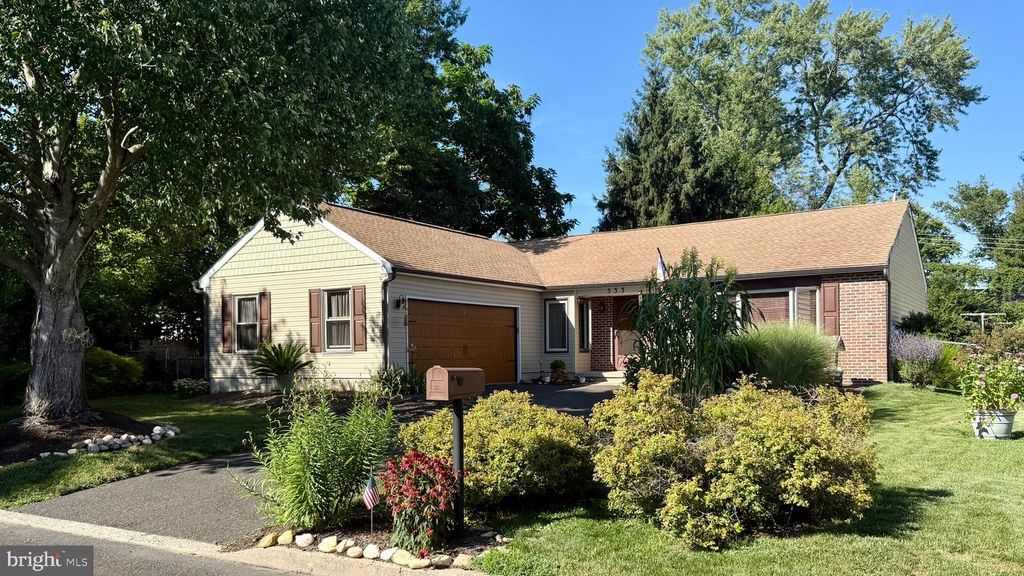 333 ADAMS AVE, Langhorne, PA 19047