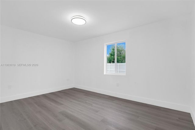 2505 NW 162 ST, Miami Gardens, FL 33054