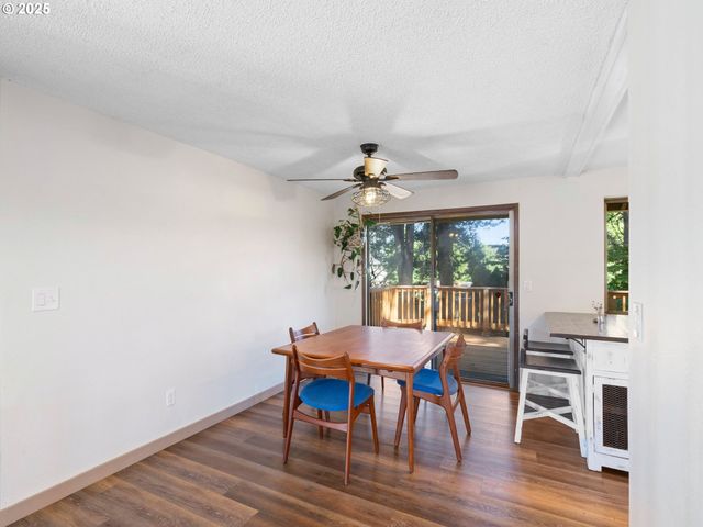 1525 Se HALE Ct, Gresham, OR 97080
