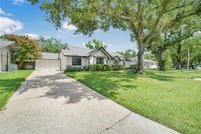 2626 Rosefield Drive, Houston, TX 77080