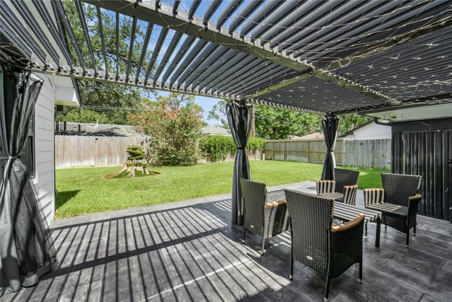 2626 Rosefield Drive, Houston, TX 77080