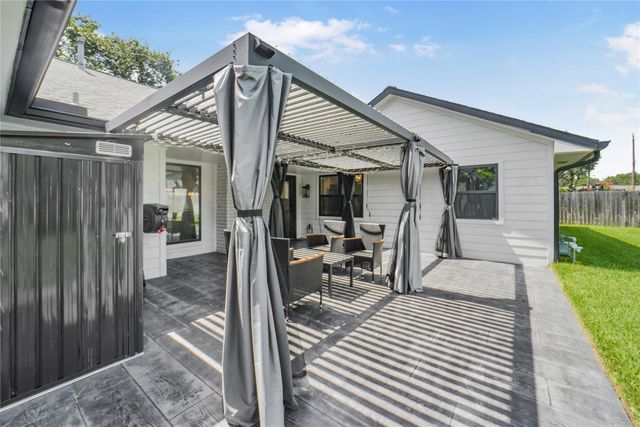 2626 Rosefield Drive, Houston, TX 77080