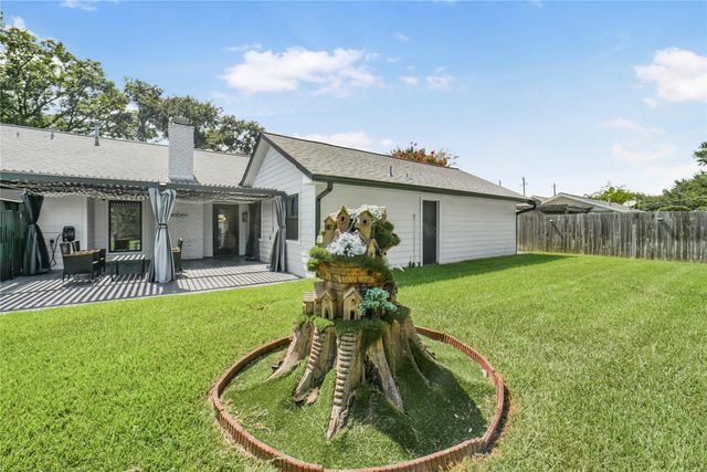 2626 Rosefield Drive, Houston, TX 77080