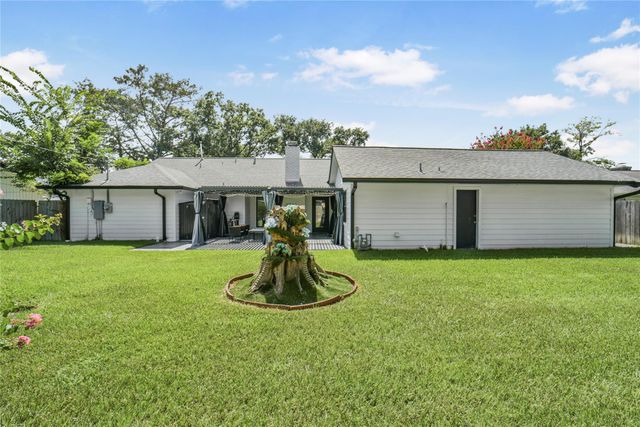 2626 Rosefield Drive, Houston, TX 77080