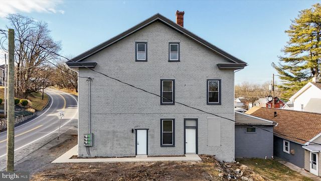 121 SUSANNA ST, Dalmatia, PA 17017