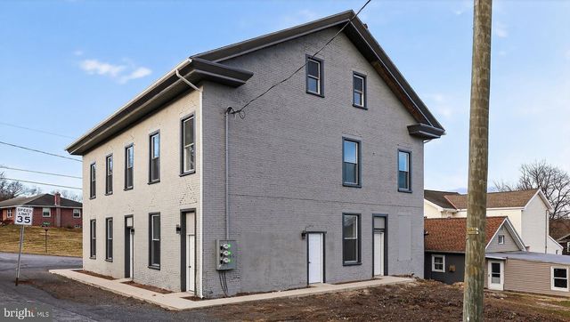 121 SUSANNA ST, Dalmatia, PA 17017