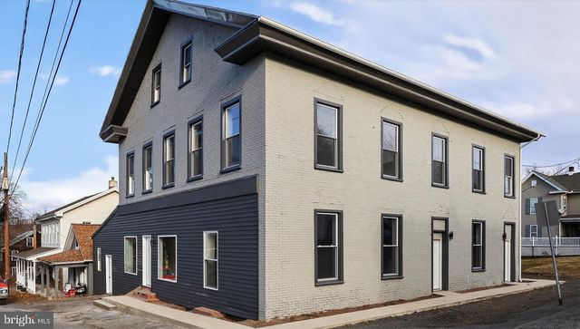 121 SUSANNA ST, Dalmatia, PA 17017