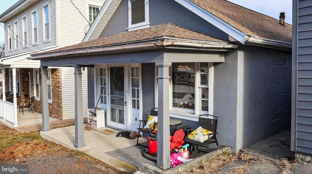 121 SUSANNA ST, Dalmatia, PA 17017