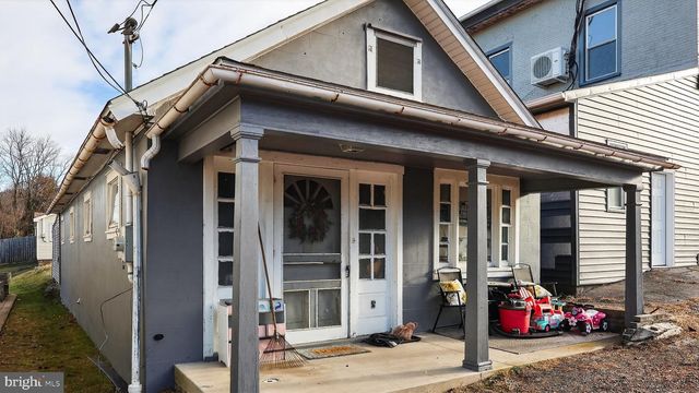 121 SUSANNA ST, Dalmatia, PA 17017