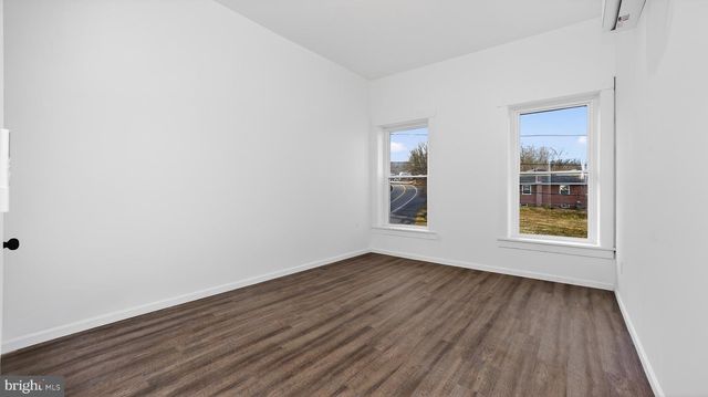 121 SUSANNA ST, Dalmatia, PA 17017