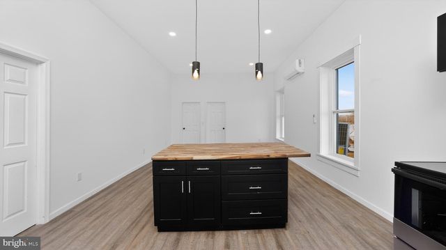 121 SUSANNA ST, Dalmatia, PA 17017