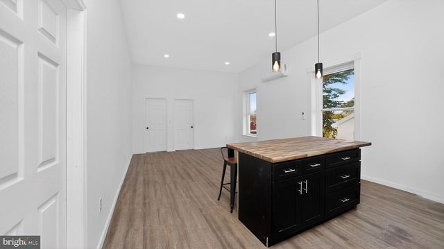 121 SUSANNA ST, Dalmatia, PA 17017