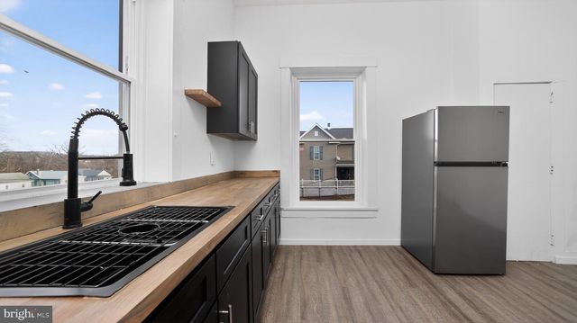 121 SUSANNA ST, Dalmatia, PA 17017