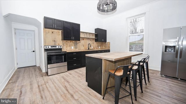 121 SUSANNA ST, Dalmatia, PA 17017